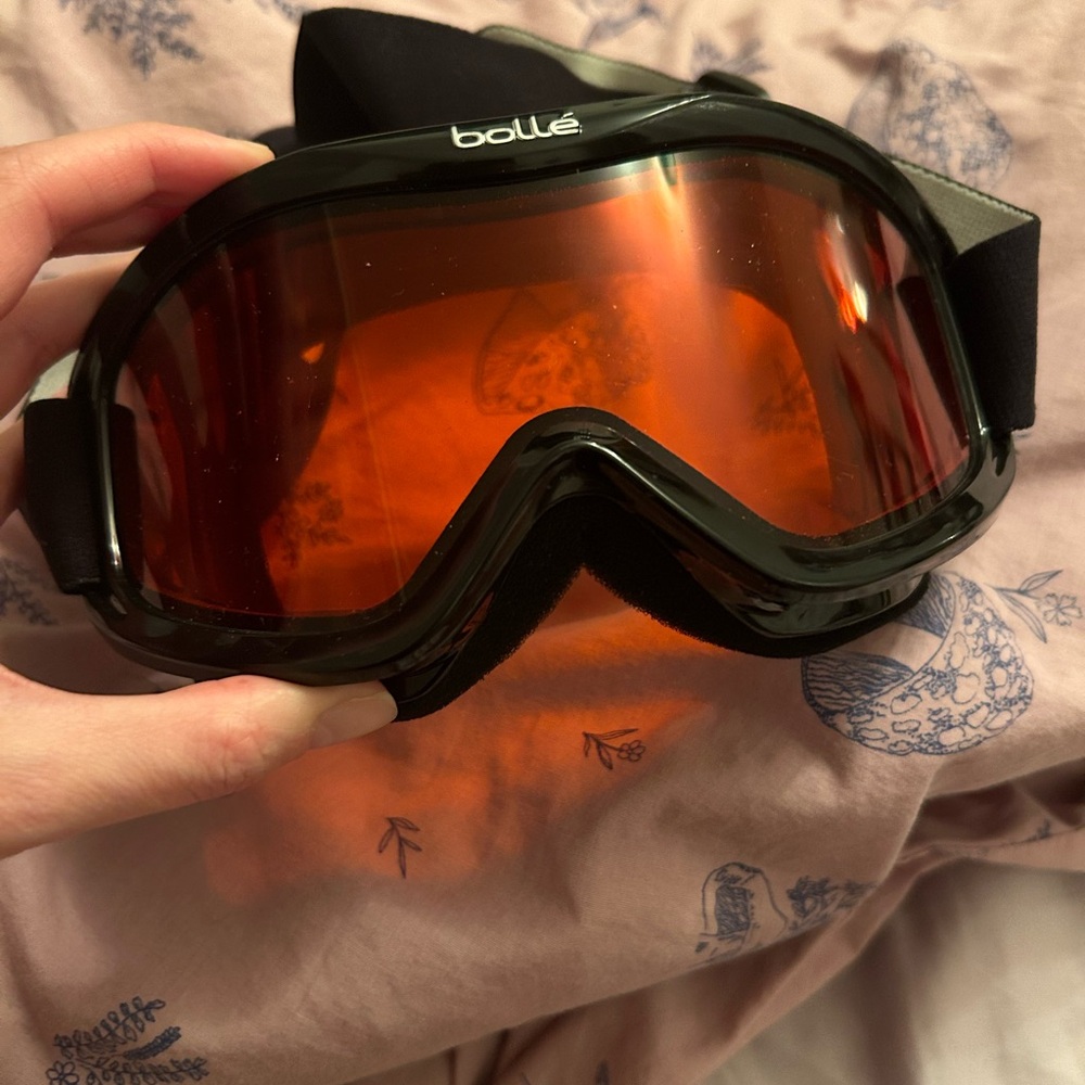 BOLLE ski goggles - Picture 2 of 3
